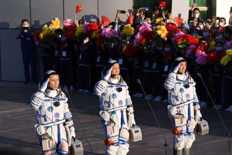 Misi Bangun Stasiun Luar Angkasa Rampung, 3 Astronot Cina Kembali ke Bumi Setelah 90 Hari